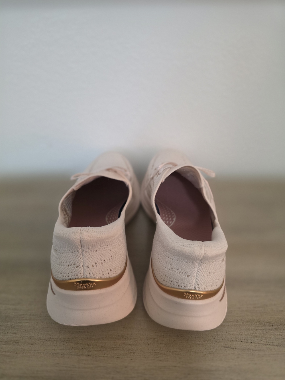 Martha Stewart Skechers White And Gold Hands Free Sneakers - Picture 5 of 7